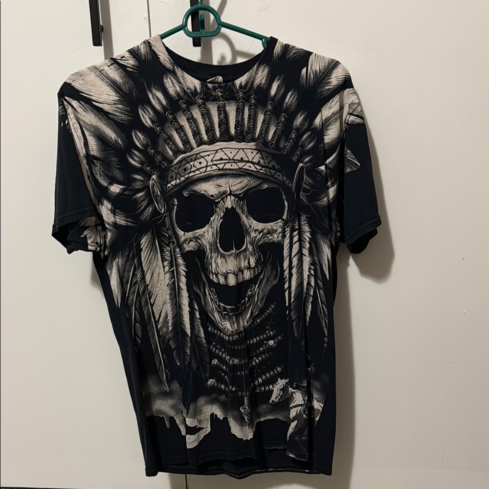 Black Skull Graphic T-Shirt